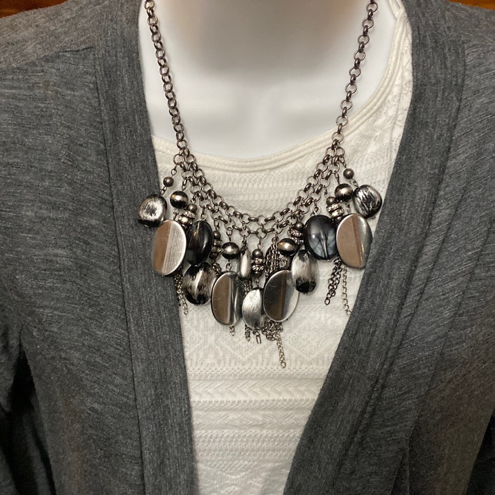 68N Premier Designs “On The Fringe” necklace